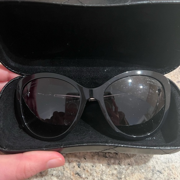 Chanel Sunglasses - Picture 4 of 5